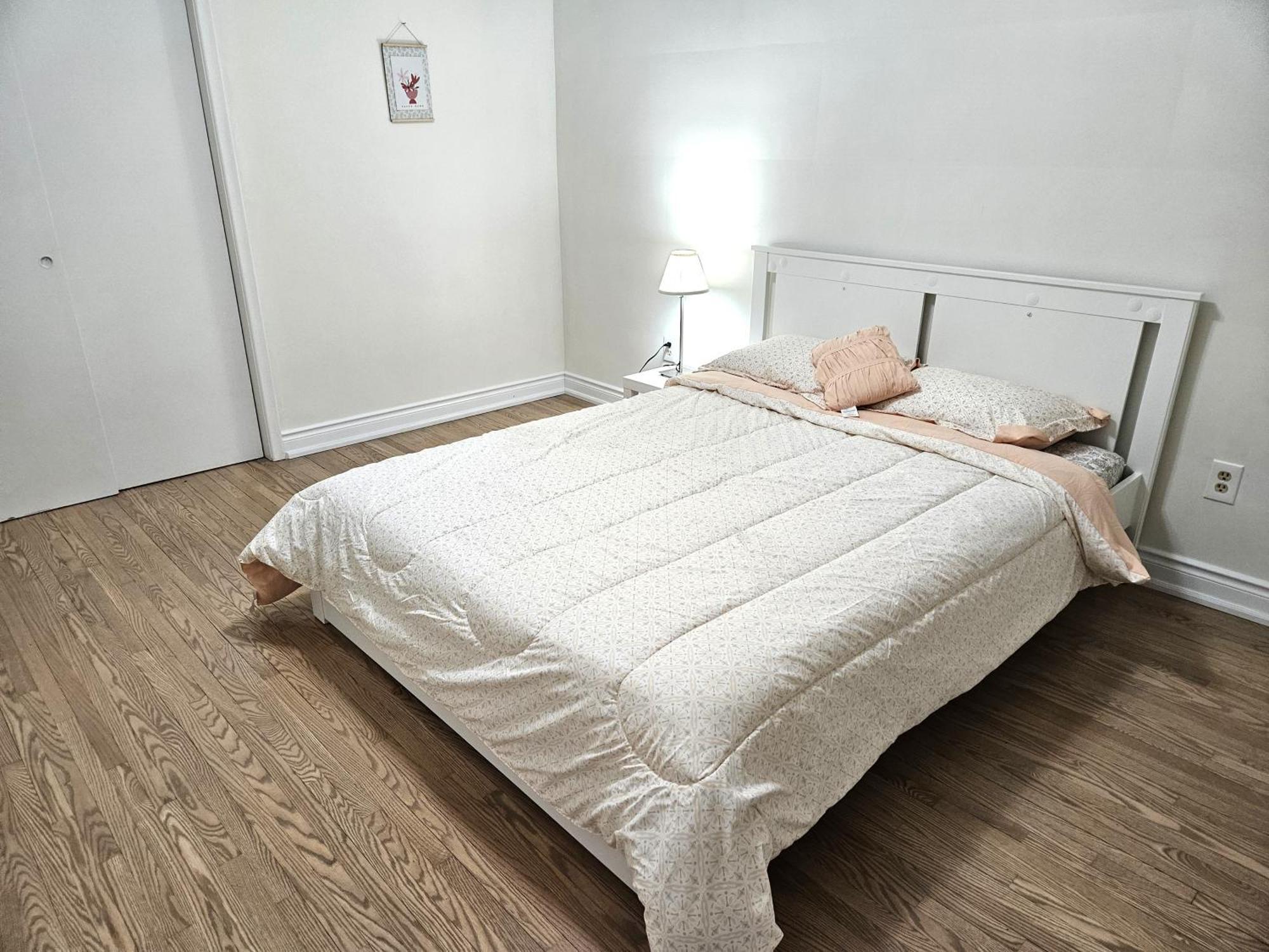Charming Detached House Near The Airport Apartamento Mississauga Exterior foto