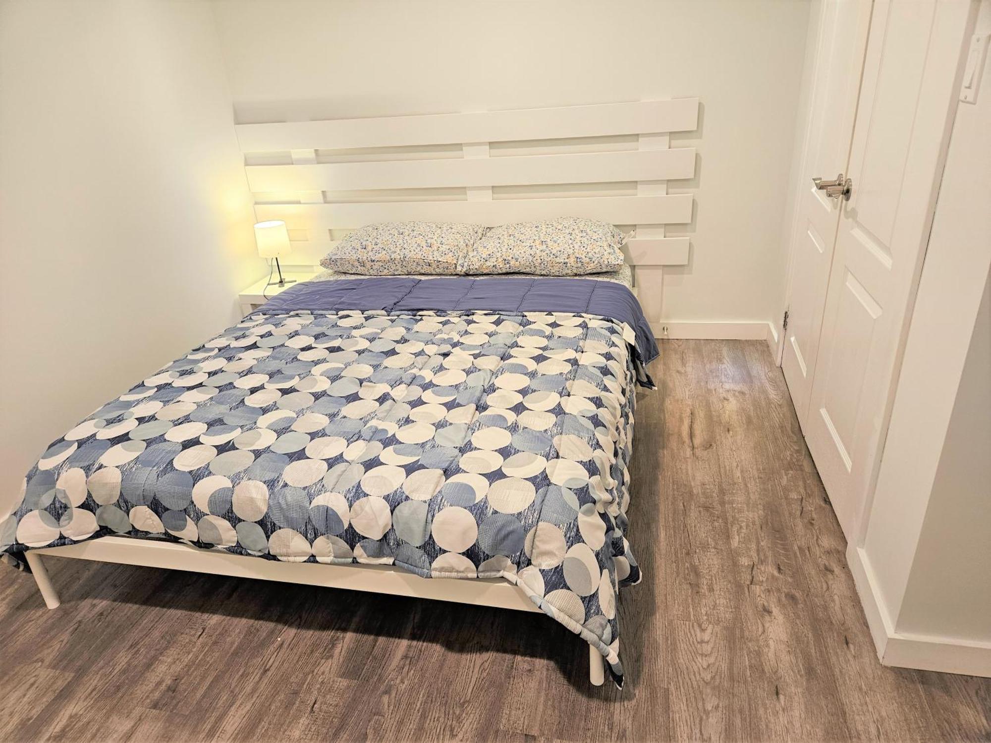 Charming Detached House Near The Airport Apartamento Mississauga Exterior foto
